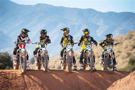 2019 supercross riders.